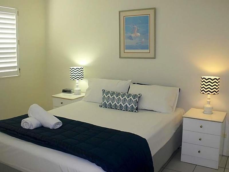 Surfers Horizons Absolute Beachfront Holiday Apart image