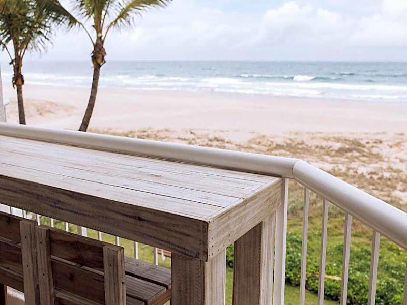 Surfers Horizons Absolute Beachfront Holiday Apart image