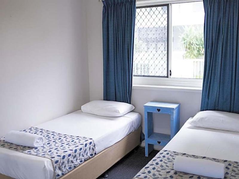 Surfers Horizons Absolute Beachfront Holiday Apart image