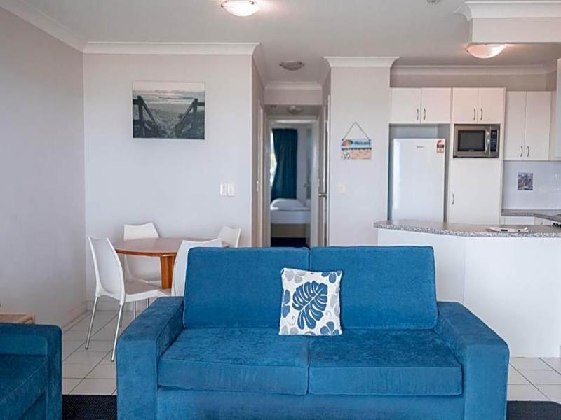 Surfers Horizons Absolute Beachfront Holiday Apart image