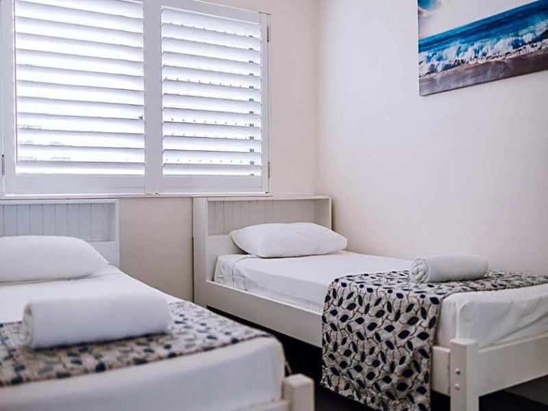 Surfers Horizons Absolute Beachfront Holiday Apart image