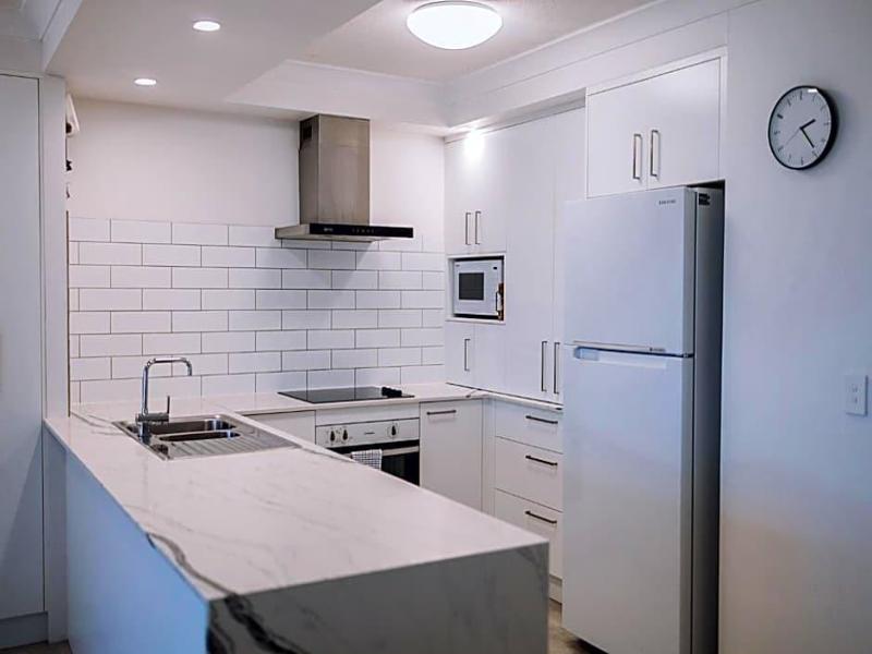 Surfers Horizons Absolute Beachfront Holiday Apart image
