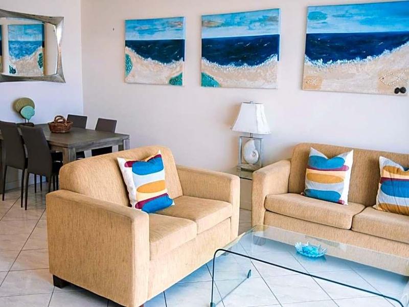 Surfers Horizons Absolute Beachfront Holiday Apart image