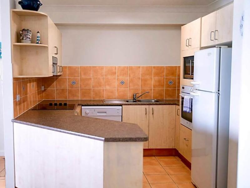 Surfers Horizons Absolute Beachfront Holiday Apart image