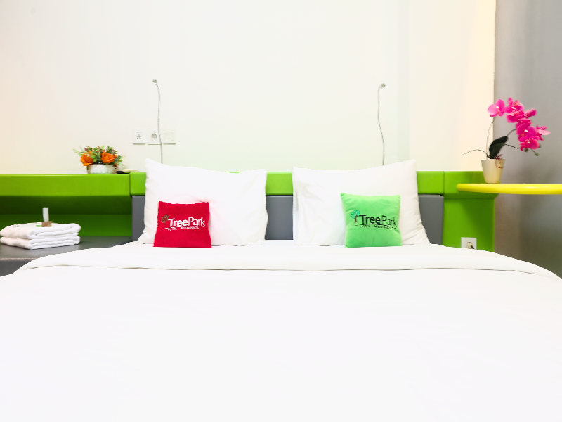 TreePark Hotel Jakarta Airport image