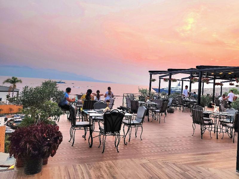 Apollon Hotel image