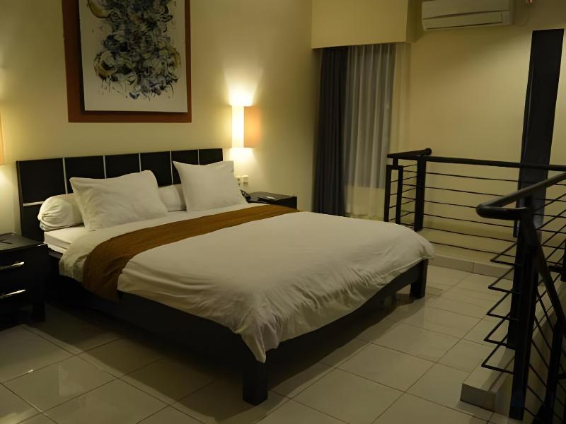 Puri Chorus Hotel image