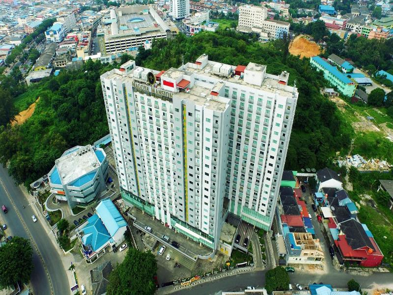 GiiA Hotel Nagoya Batam image