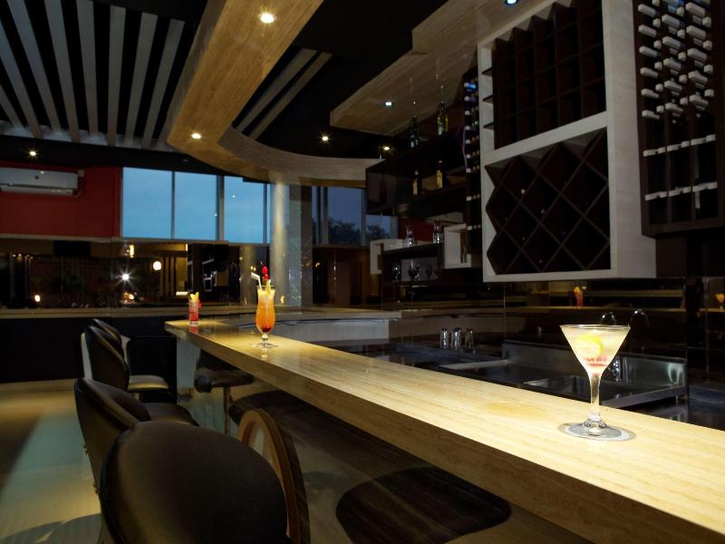 GiiA Hotel Nagoya Batam image