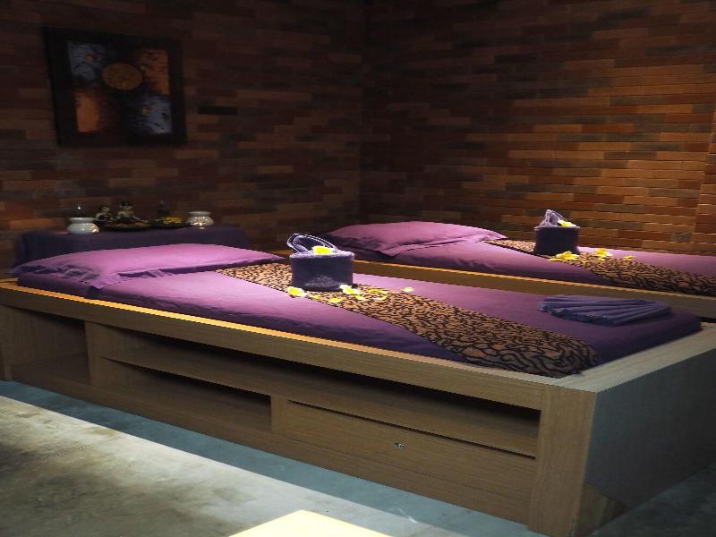 GiiA Hotel Nagoya Batam image