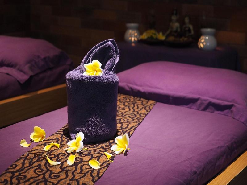 GiiA Hotel Nagoya Batam image