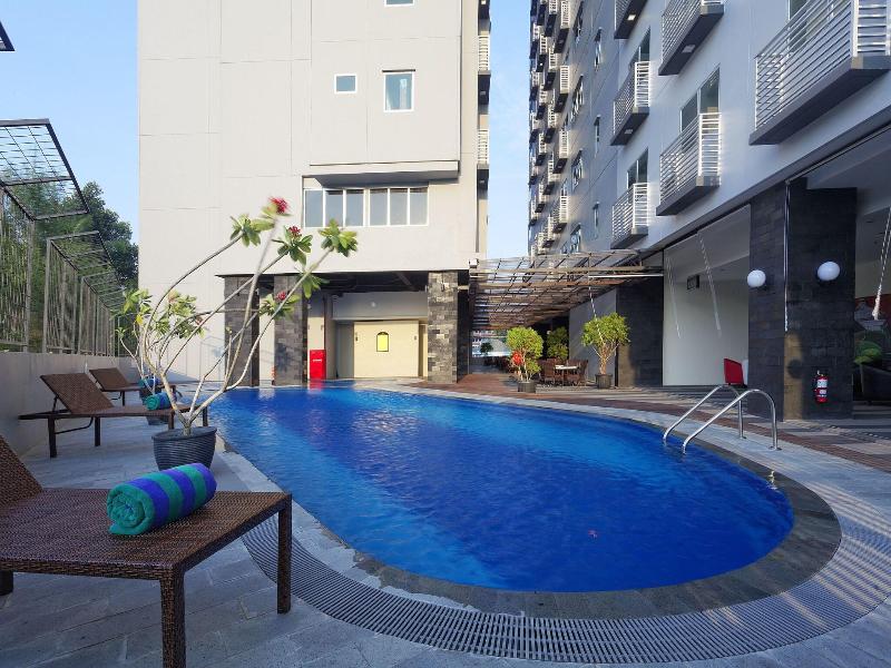 GiiA Hotel Nagoya Batam image