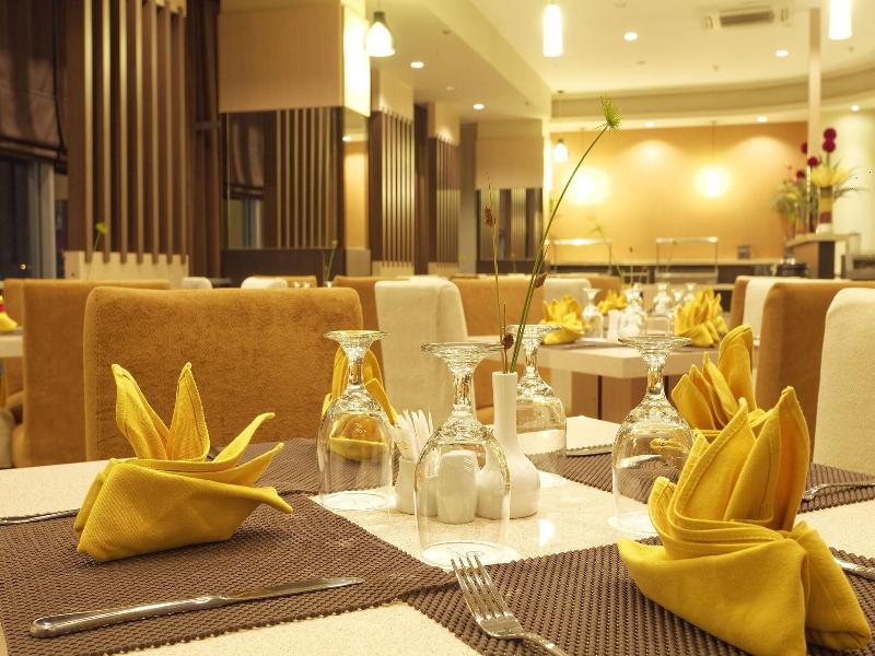GiiA Hotel Nagoya Batam image