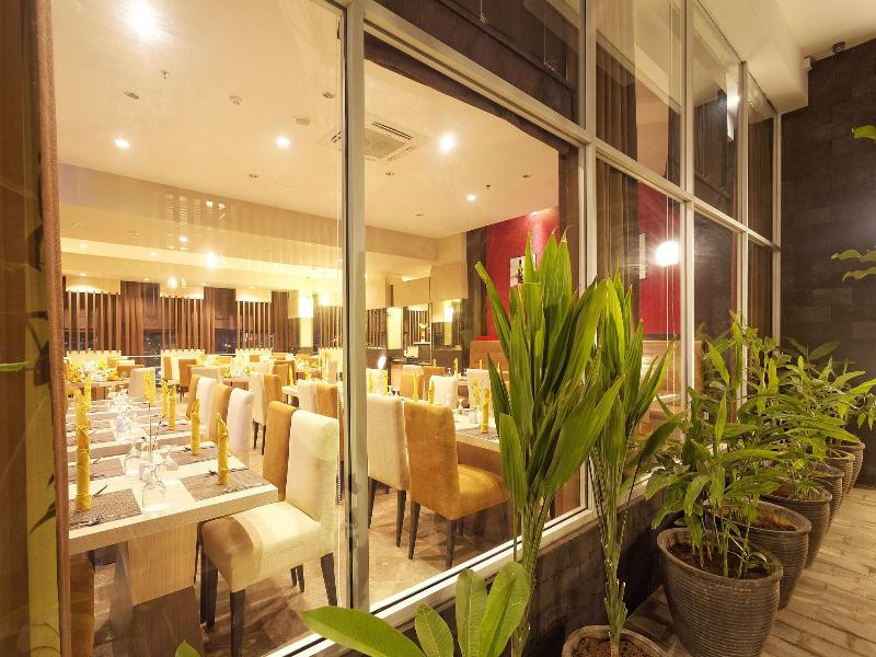 GiiA Hotel Nagoya Batam image