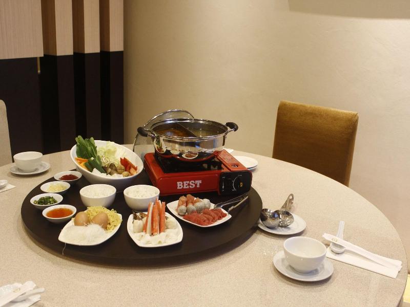GiiA Hotel Nagoya Batam image