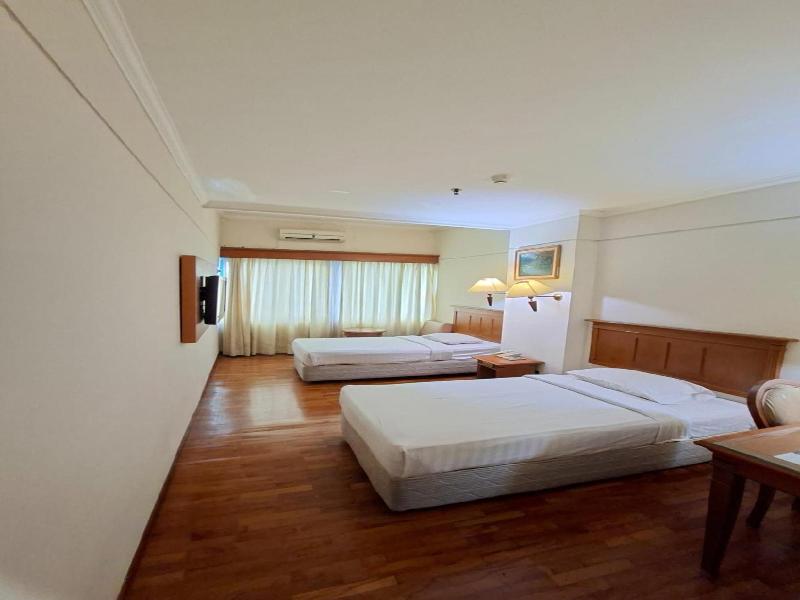 Mega Cikini Hotel image