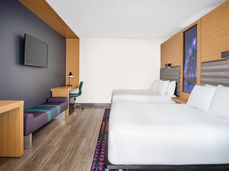 Aloft Miami Brickell image