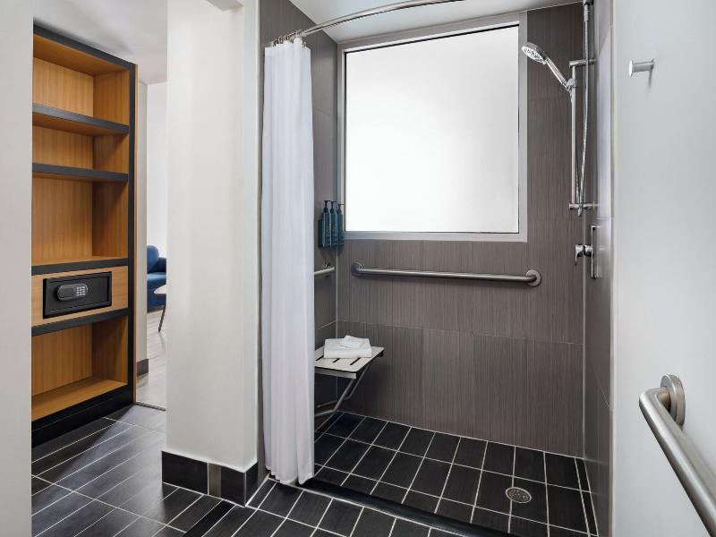 Aloft Miami Brickell image