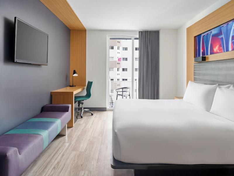 Aloft Miami Brickell image