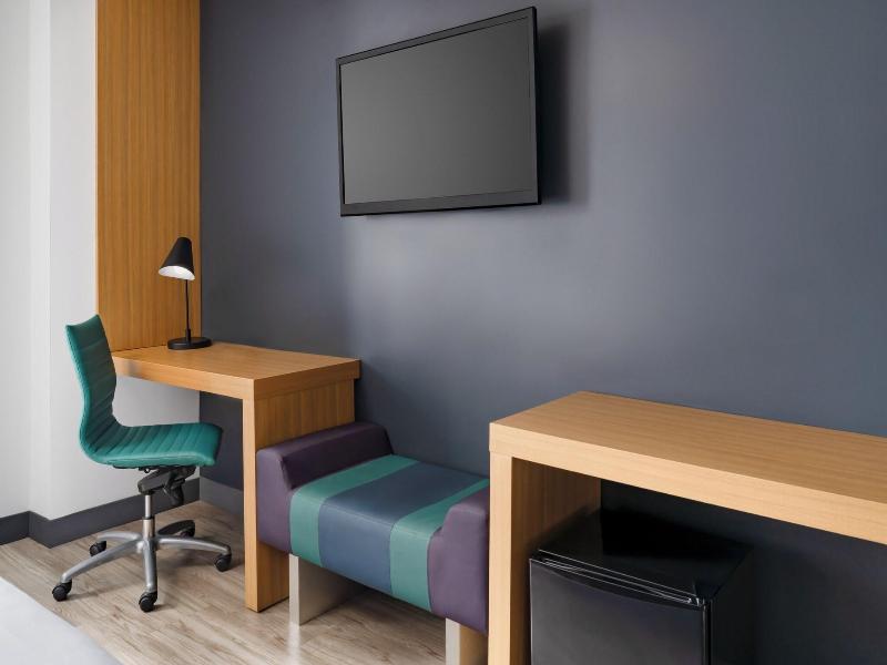 Aloft Miami Brickell image