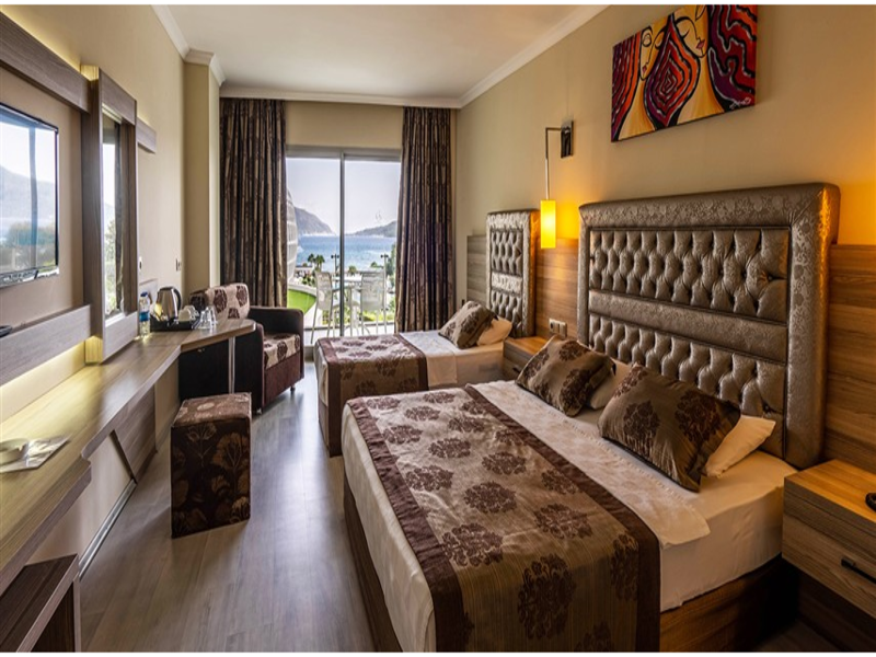 Green Nature Diamond Hotel image