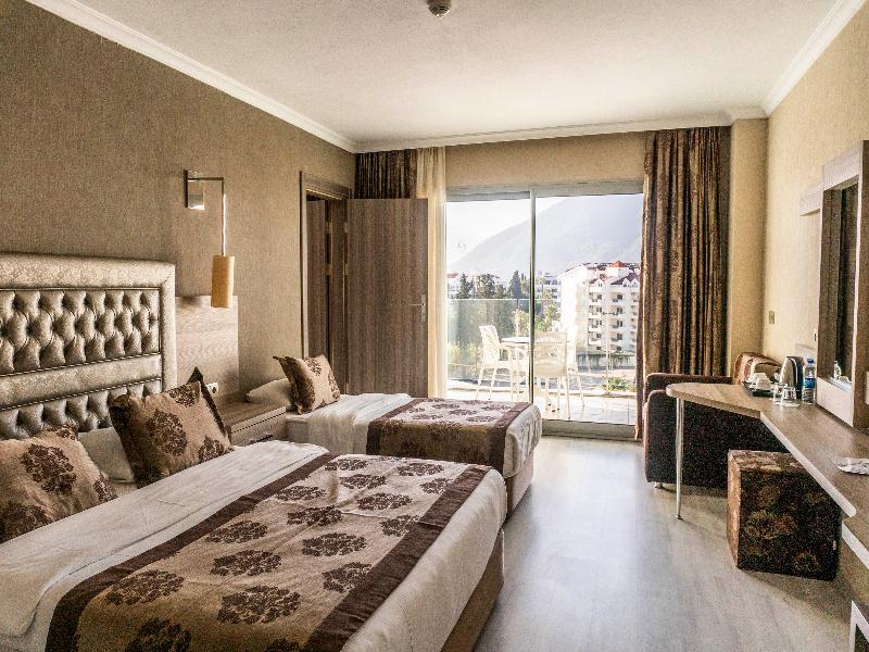 Green Nature Diamond Hotel image