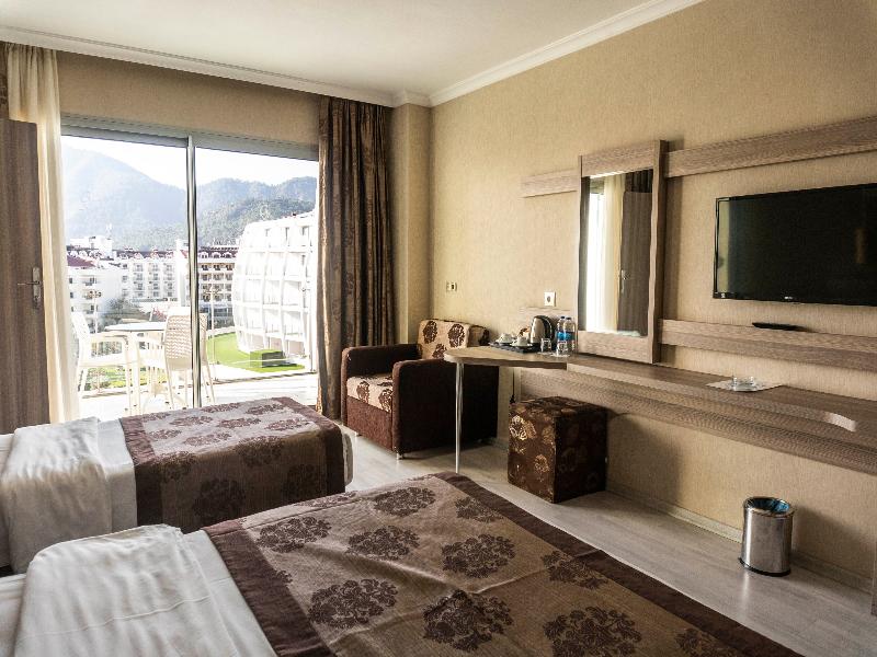 Green Nature Diamond Hotel image