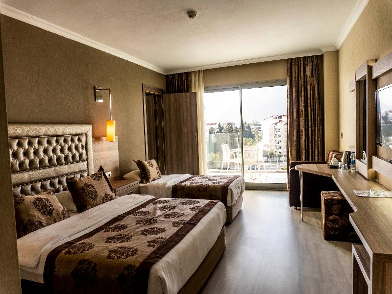 Green Nature Diamond Hotel image