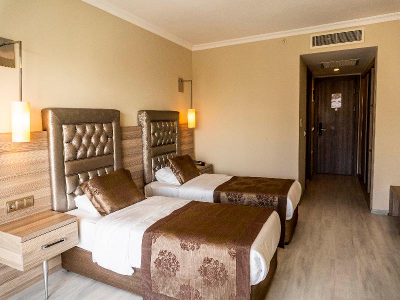 Green Nature Diamond Hotel image