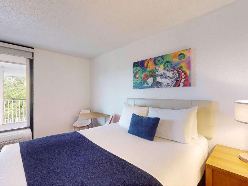 Park Royal Orlando image