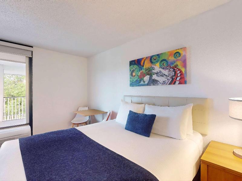 Park Royal Orlando image