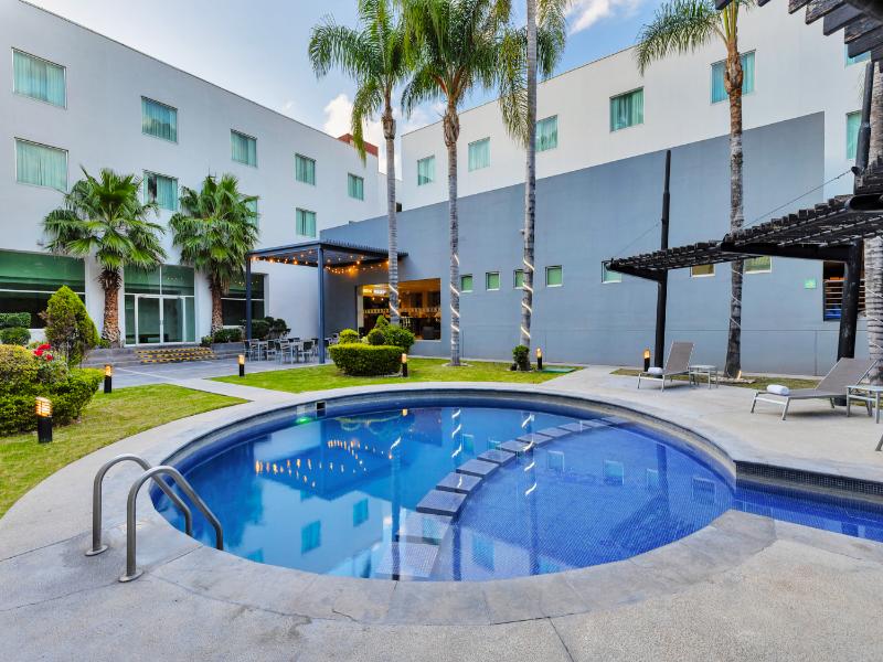 Fiesta Inn Express San Luis Potosí Oriente