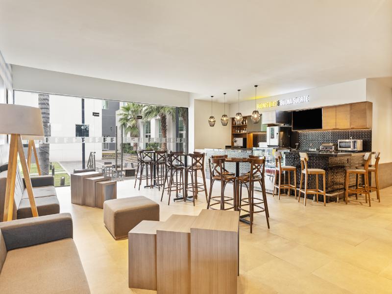 Fiesta Inn Express San Luis Potosí Oriente