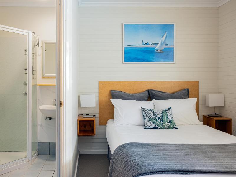 Albany Harbourside Apartments And Houses image