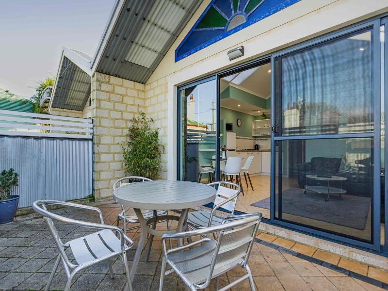 Albany Harbourside Apartments And Houses image