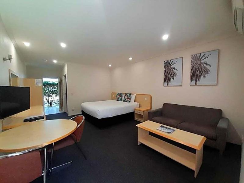 Red Bridge Motor Inn image
