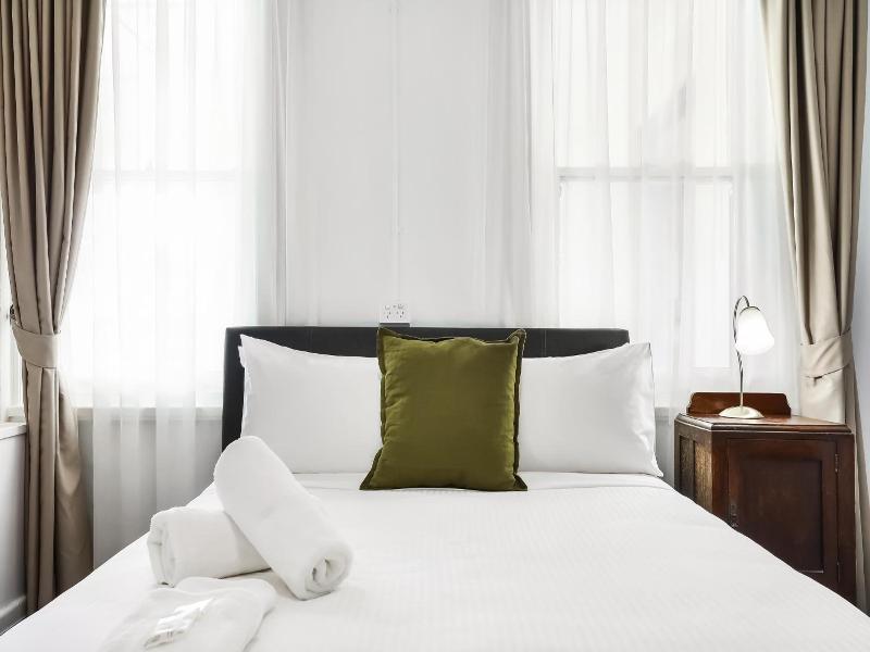 The Grand View Hotel image