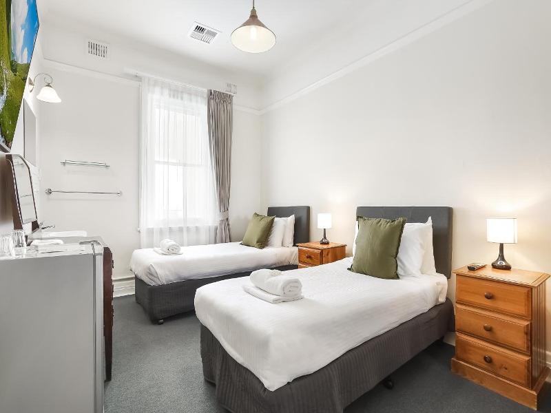 The Grand View Hotel image