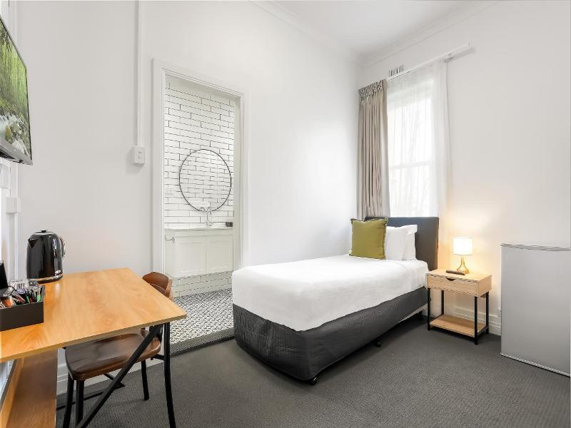 The Grand View Hotel image