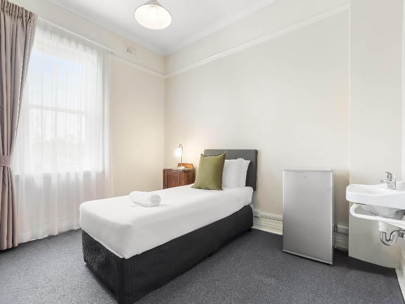 The Grand View Hotel image