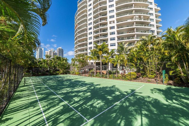 The Meriton On Main Beach image
