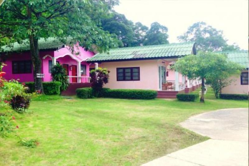 Chokdee Resort image