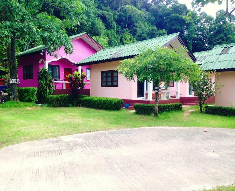 Chokdee Resort image