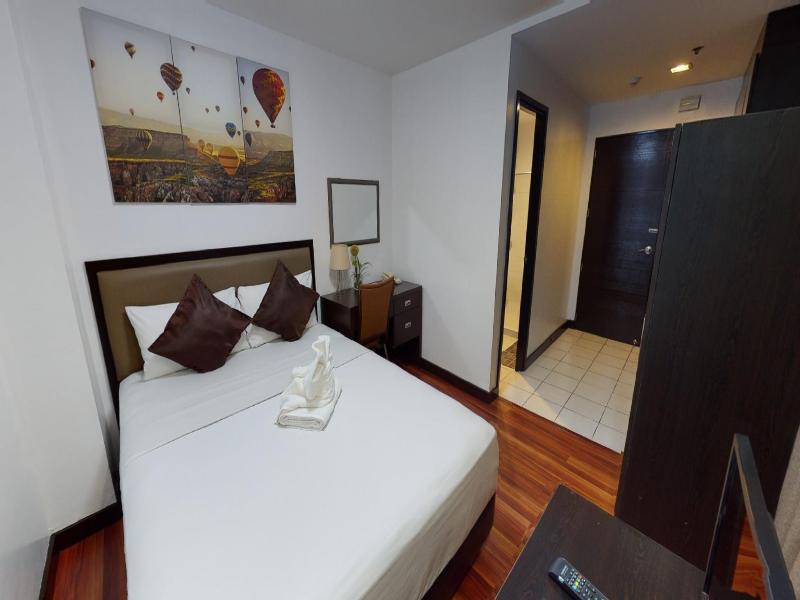 The Studio 18 Residences image