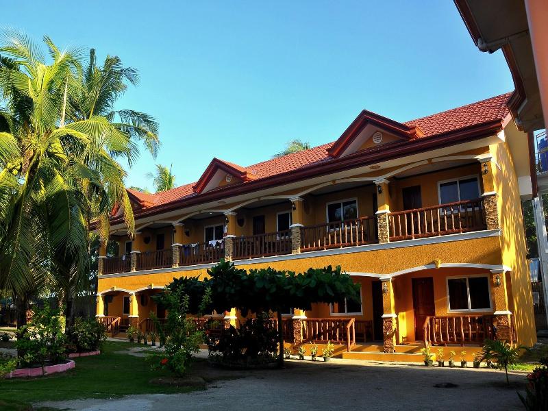 Slam'S Garden Resort image