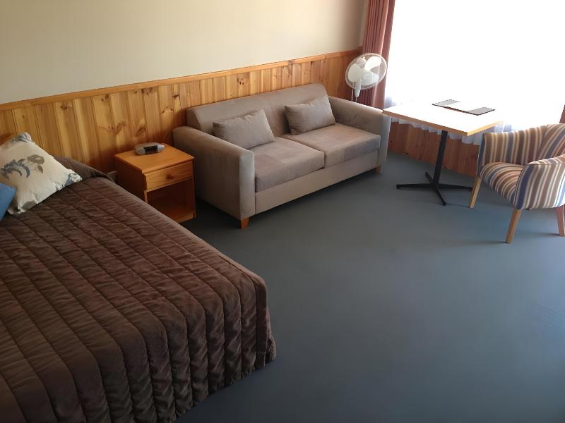 Kentish Hills Retreat image 1