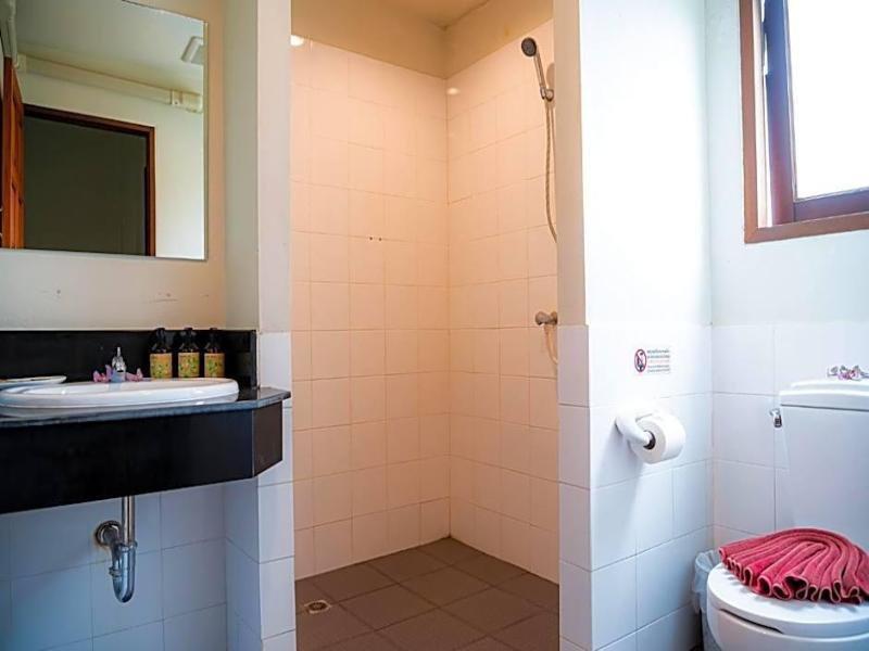 Diamond Place Hotel image