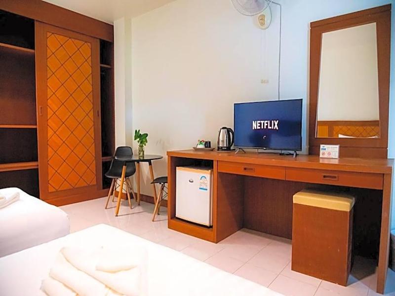 Diamond Place Hotel image