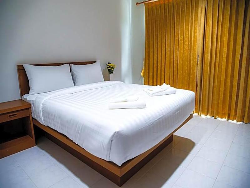 Diamond Place Hotel image