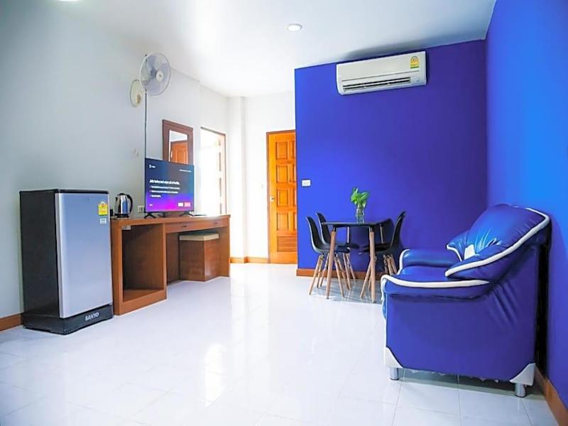 Diamond Place Hotel image